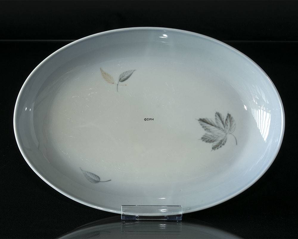 Leaves oval dish 34cm, Bing & Grondahl | No. 4840-16 | DPH Trading