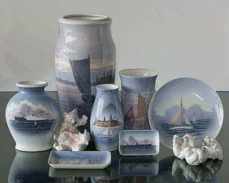 Royal porcelain vases with ship motifs Royal Copenhagen